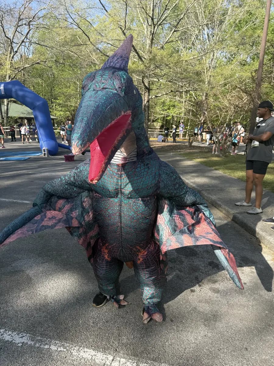 Volunteers at the 2026 Raptor Run 5K at Anniston Museums & Gardens